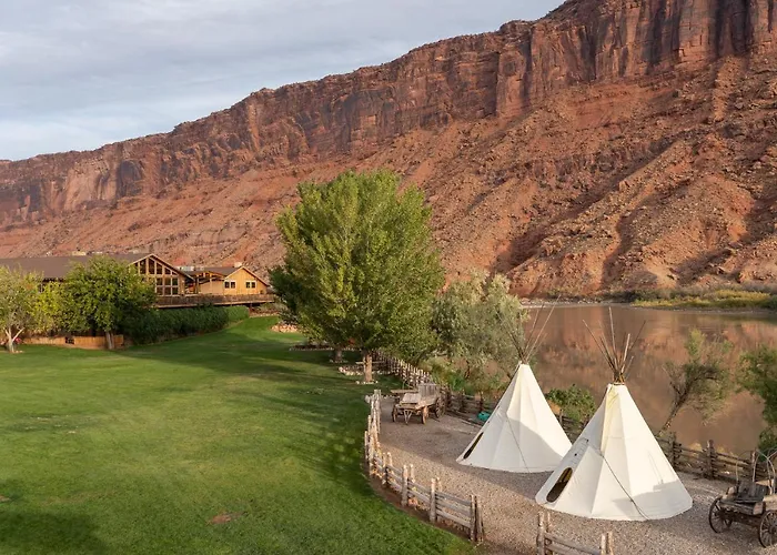 Discover Your Perfect Stay at the Best Moab Utah Hotels