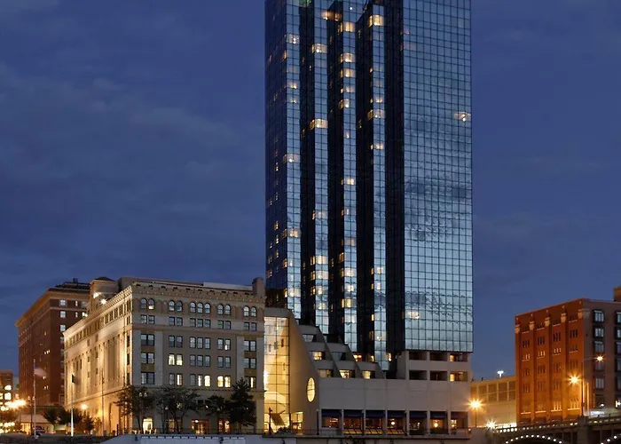 Explore the Best Hotels Grand Rapids has to Offer