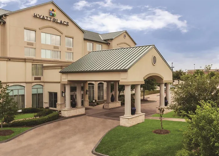 Explore the Best Hotels College Station Has to Offer