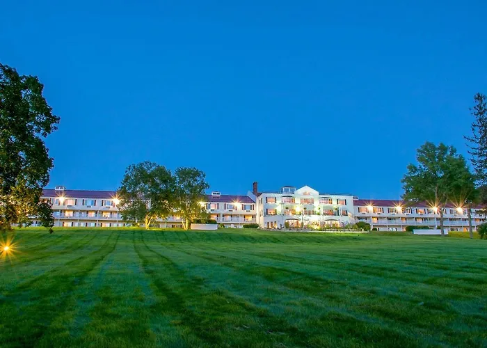 Explore Top-Rated Hotels in North Conway, NH for Your Stay